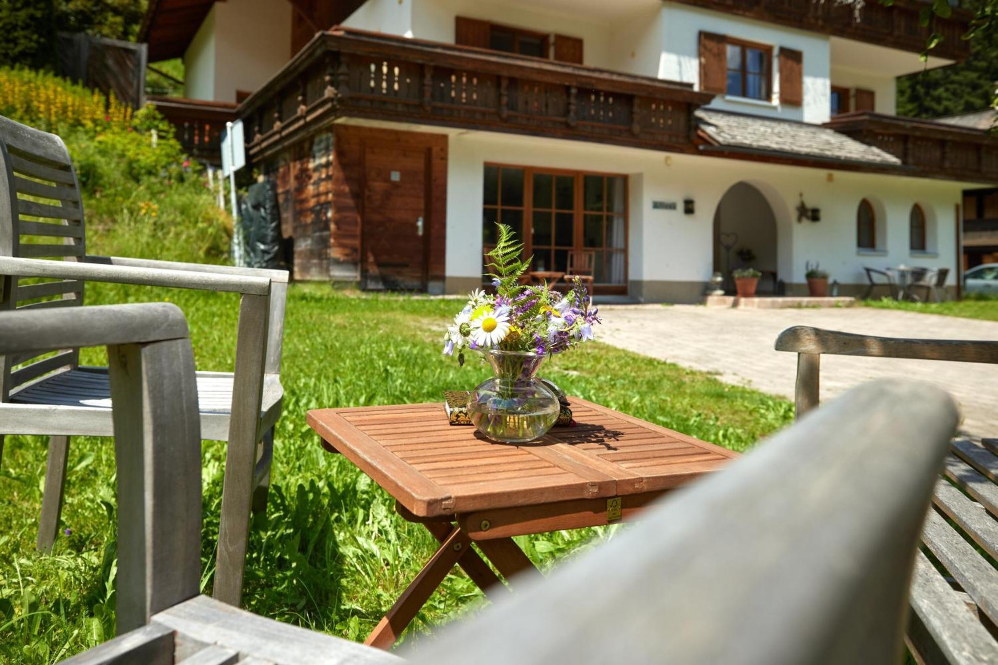 Haus Altana Apartment Gargellen Bagian luar foto